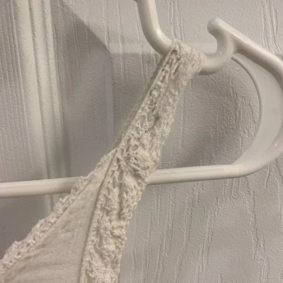 Boho Free People White Embroidered Tank Top Size Small - Picture 8 of 8